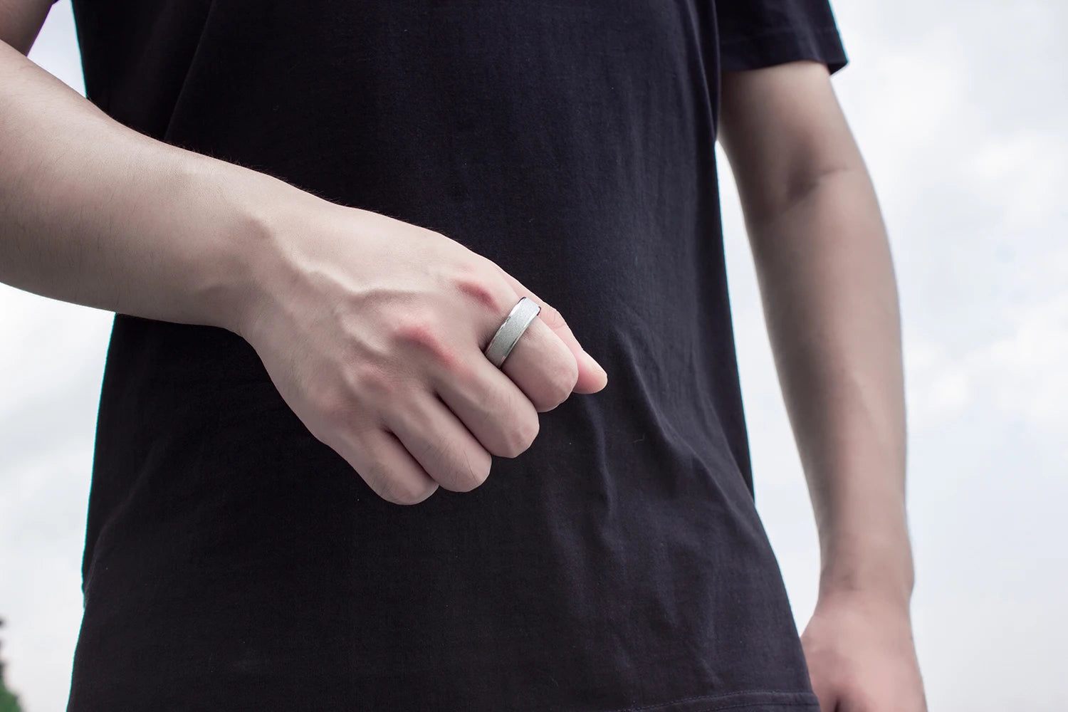 COLMI R10 Smart Ring – Health & Sleep Monitor with Charging Case