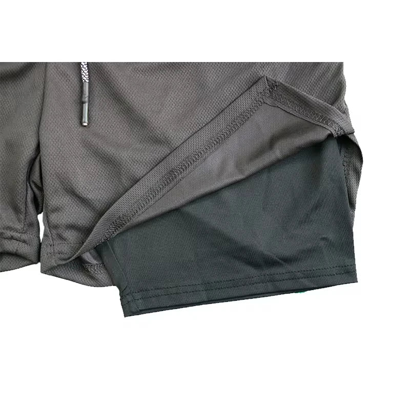 Men’s 2-in-1 Fitness Shorts – Double Layer Gym & Running Wear