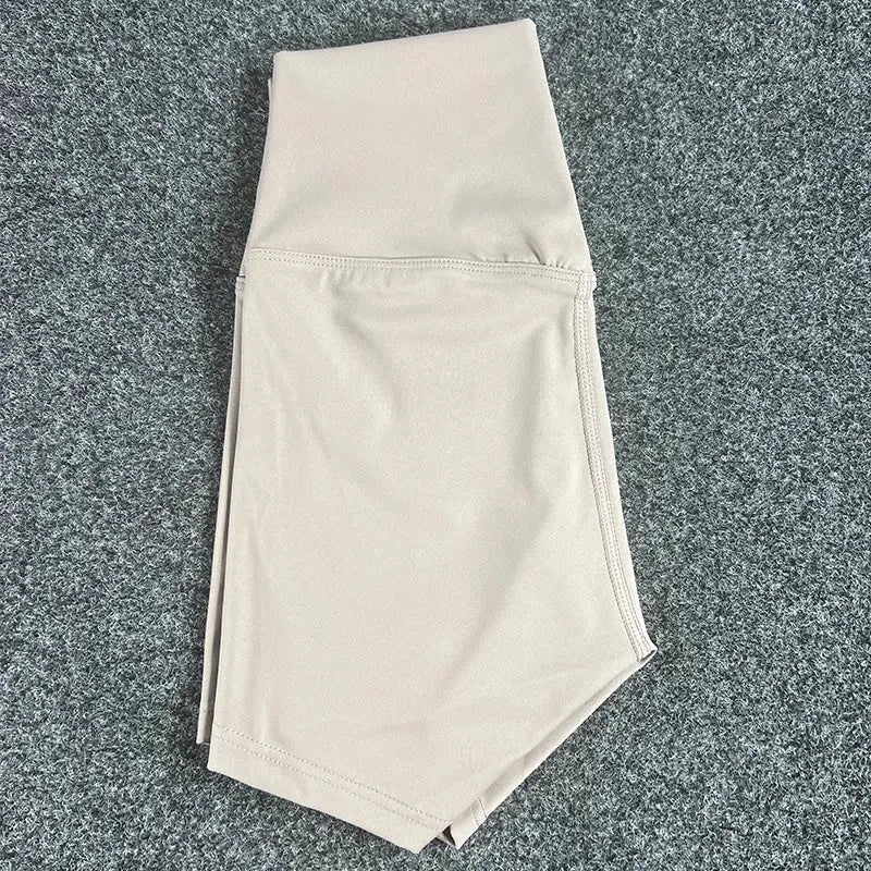 High-Waist Women’s Yoga Shorts – Tummy Control & Hip-Lifting 3-Point Fit