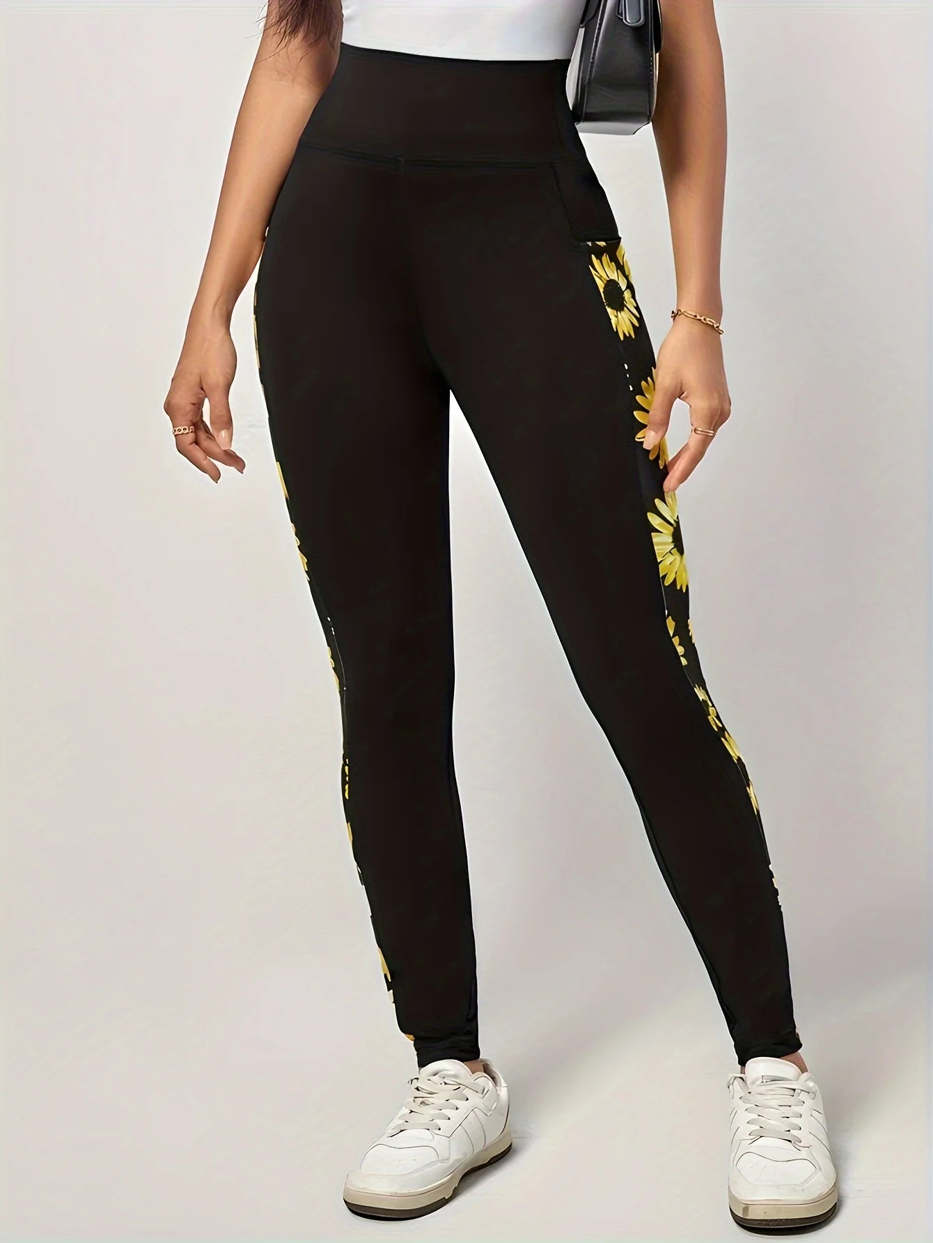 Plus Size Floral Capri Leggings – Women’s Stretch Slim Fit (1XL–5XL)